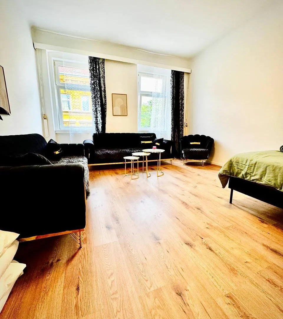 Cozy Apartment In Maerzstrasse Area Mz37  Vienna