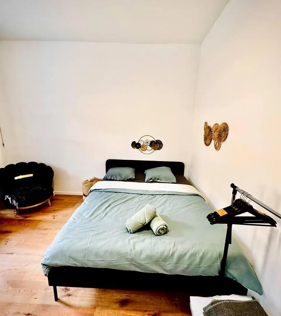 Cozy Apartment In Maerzstrasse Area Mz37 0*, Vienna