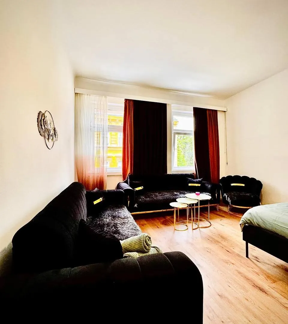 Cozy Apartment In Maerzstrasse Area Mz37