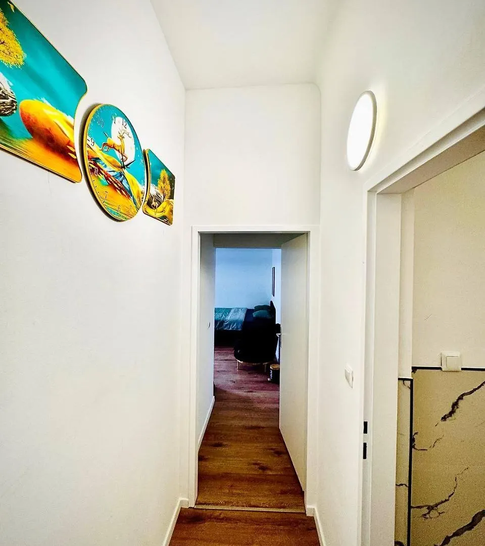 Cozy Apartment In Maerzstrasse Area Mz37