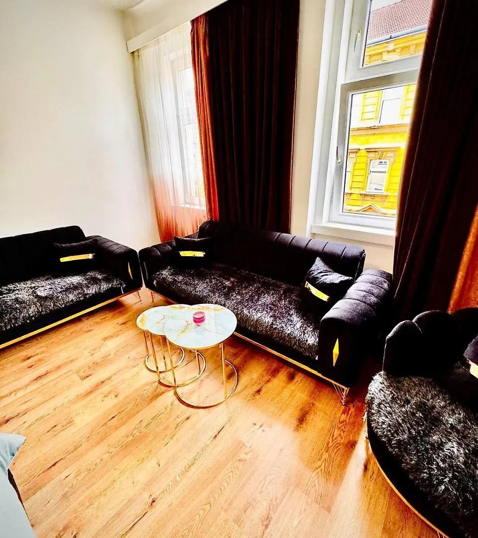 Cozy Apartment In Maerzstrasse Area Mz37 Austria