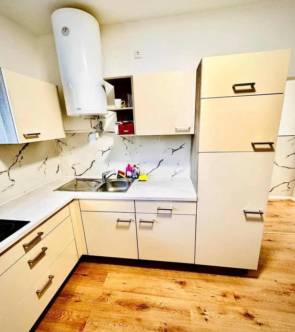 Cozy Apartment In Maerzstrasse Area Mz37 Austria