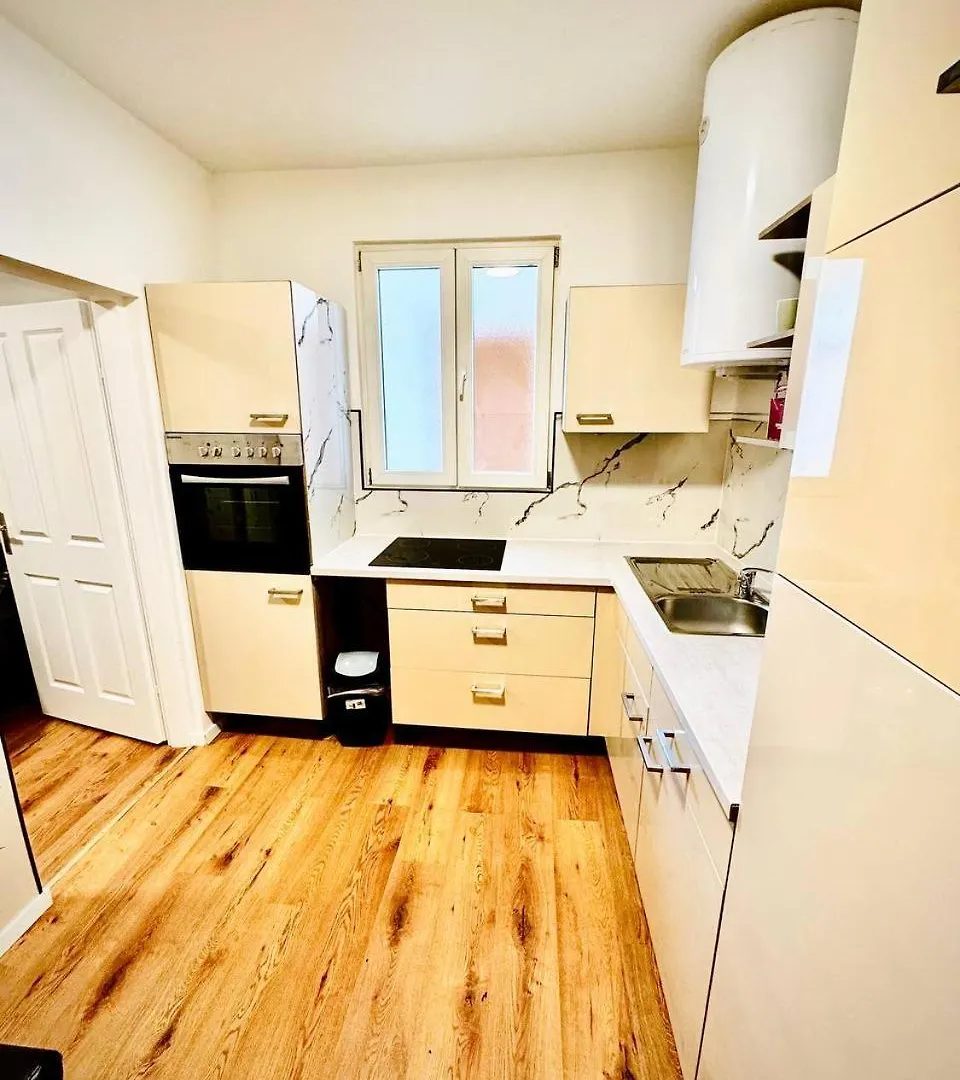 Cozy Apartment In Maerzstrasse Area Mz37  Vienna